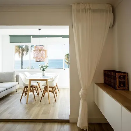 Apartment Fantastic Sea View Dona Lola